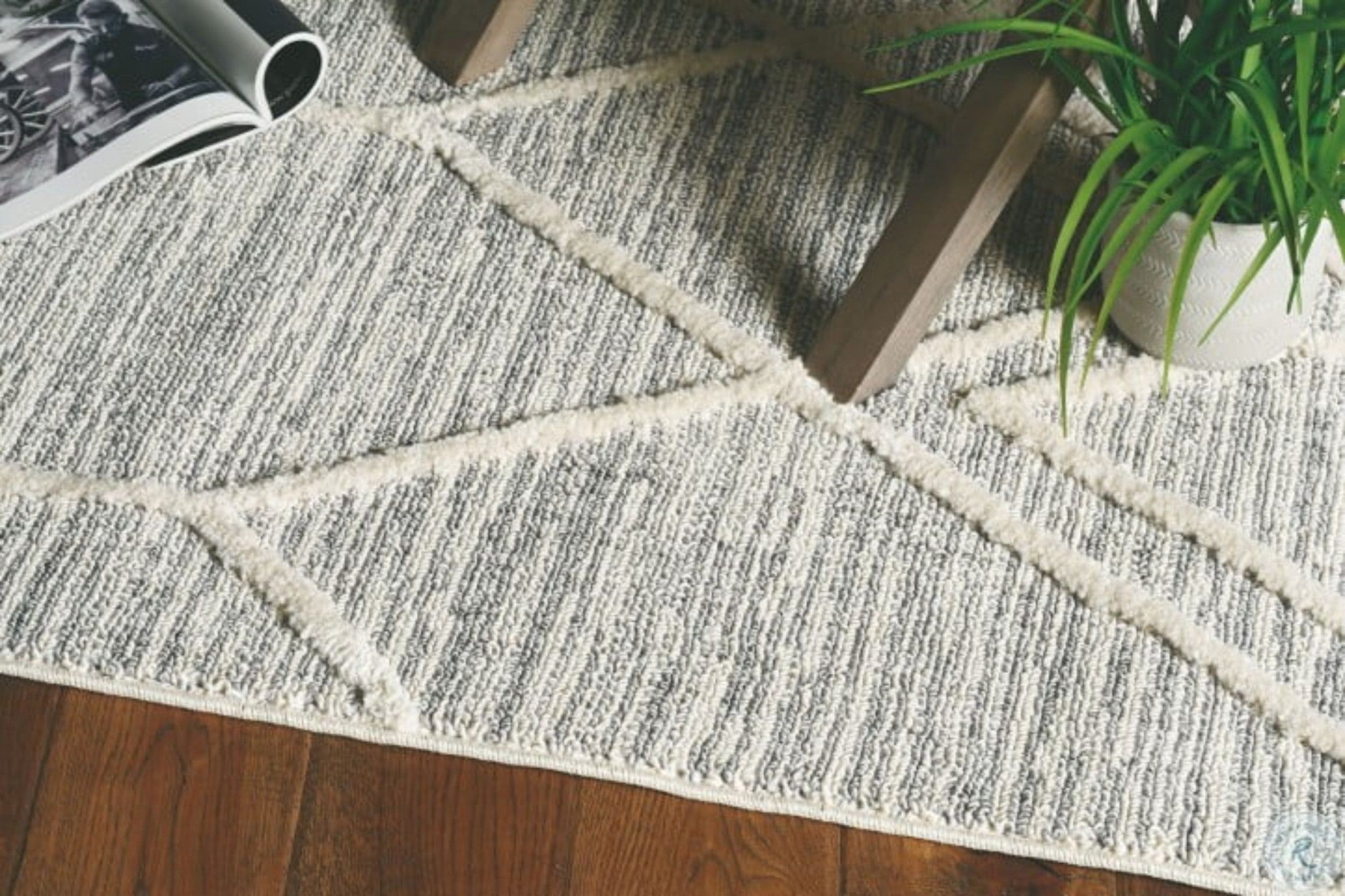 12'X15' Ivory Grey Machine Woven Geometric Indoor Area Rug