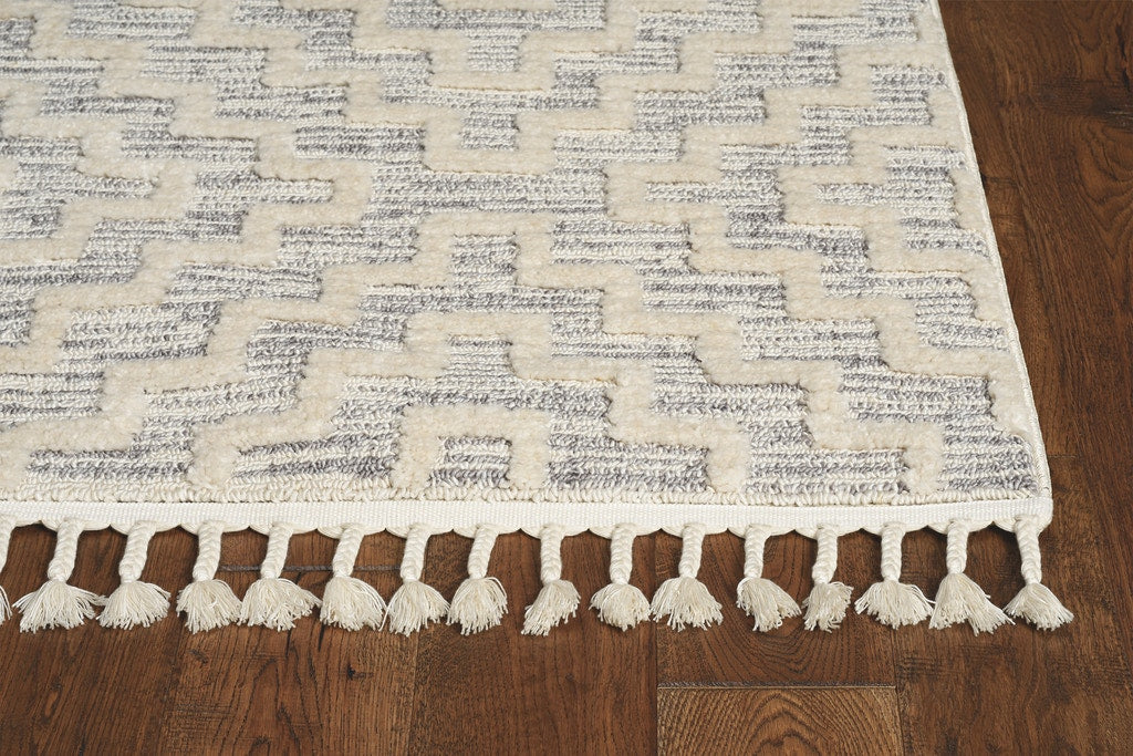 12'X15' Ivory Grey Machine Woven Diamond Pattern With Fringe Indoor Area Rug