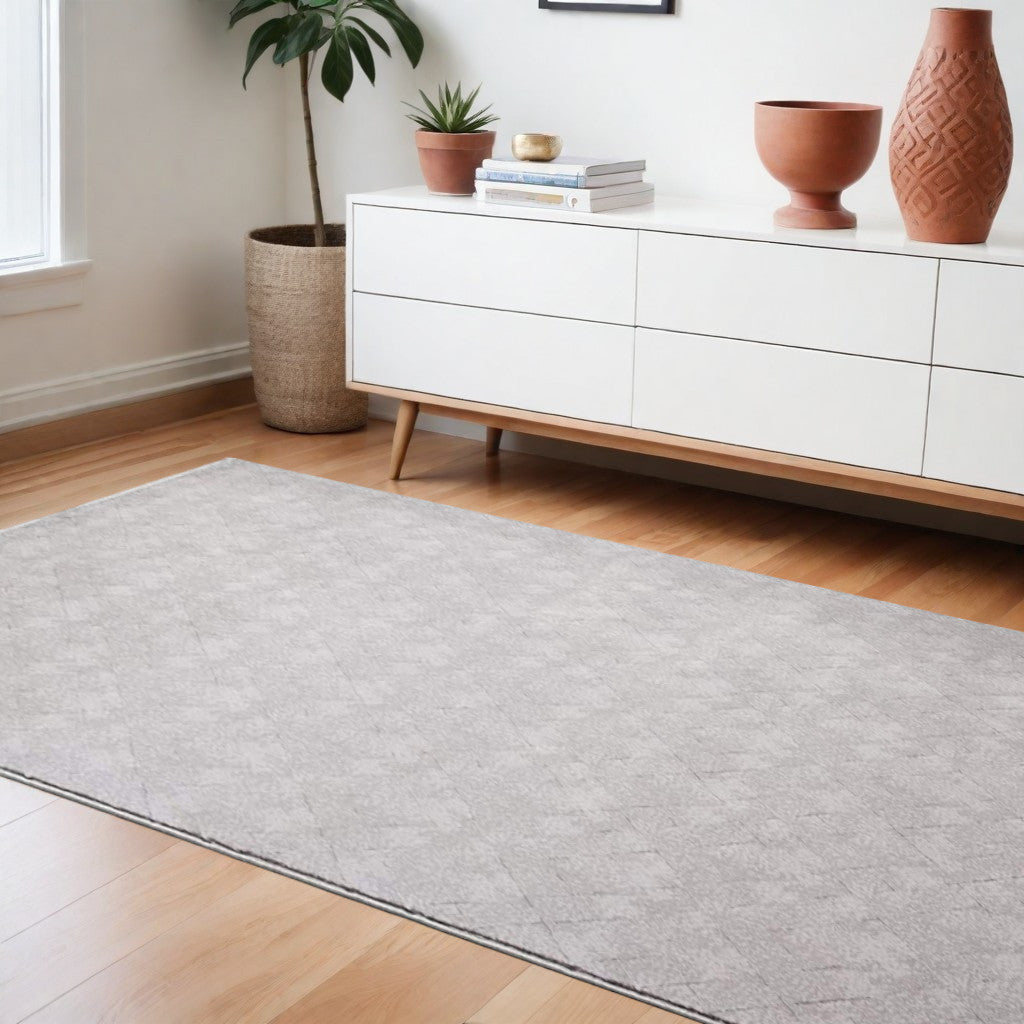 5’ X 8’ Gray Distressed Diamonds Area Rug