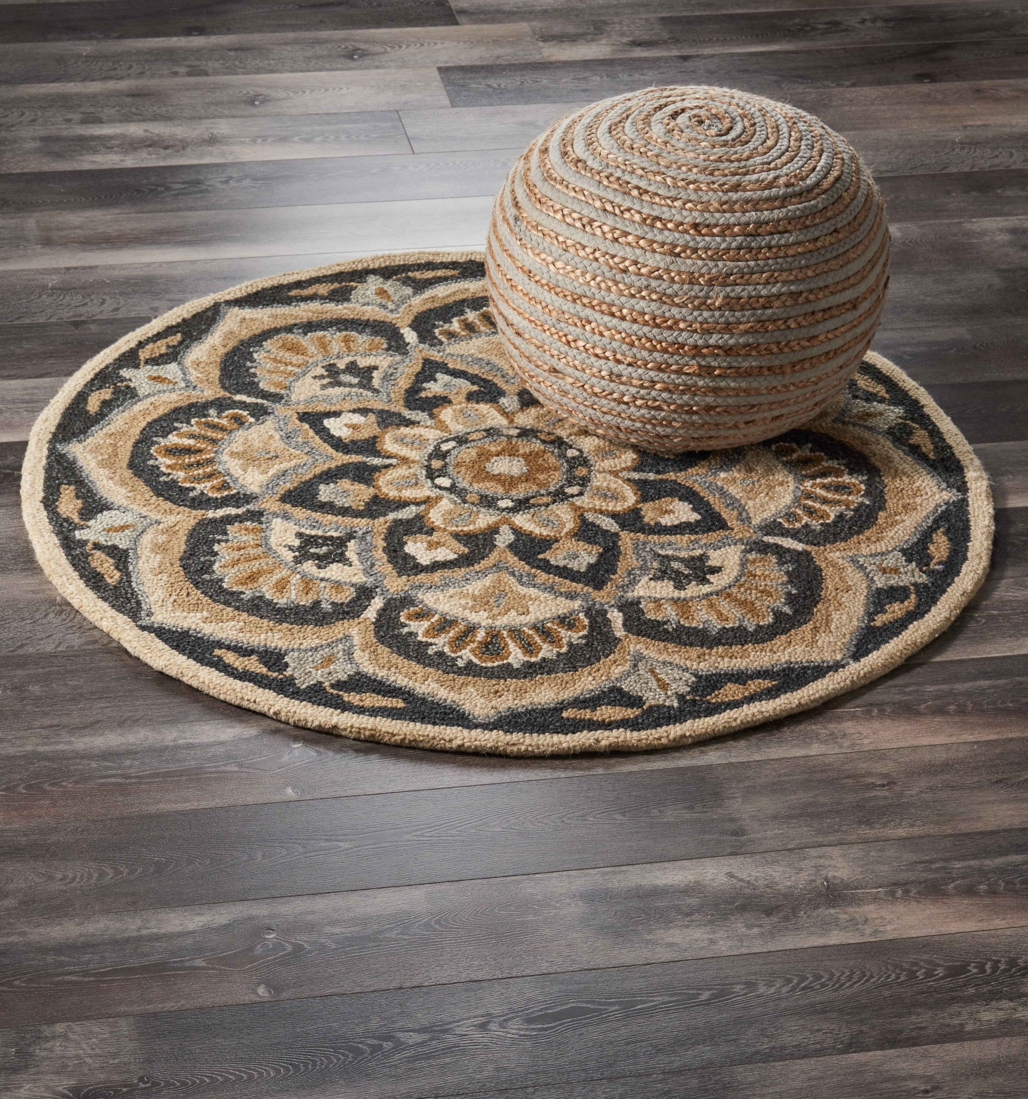 6' Black and Tan Round Wool Floral Medallion Hand Tufted Area Rug